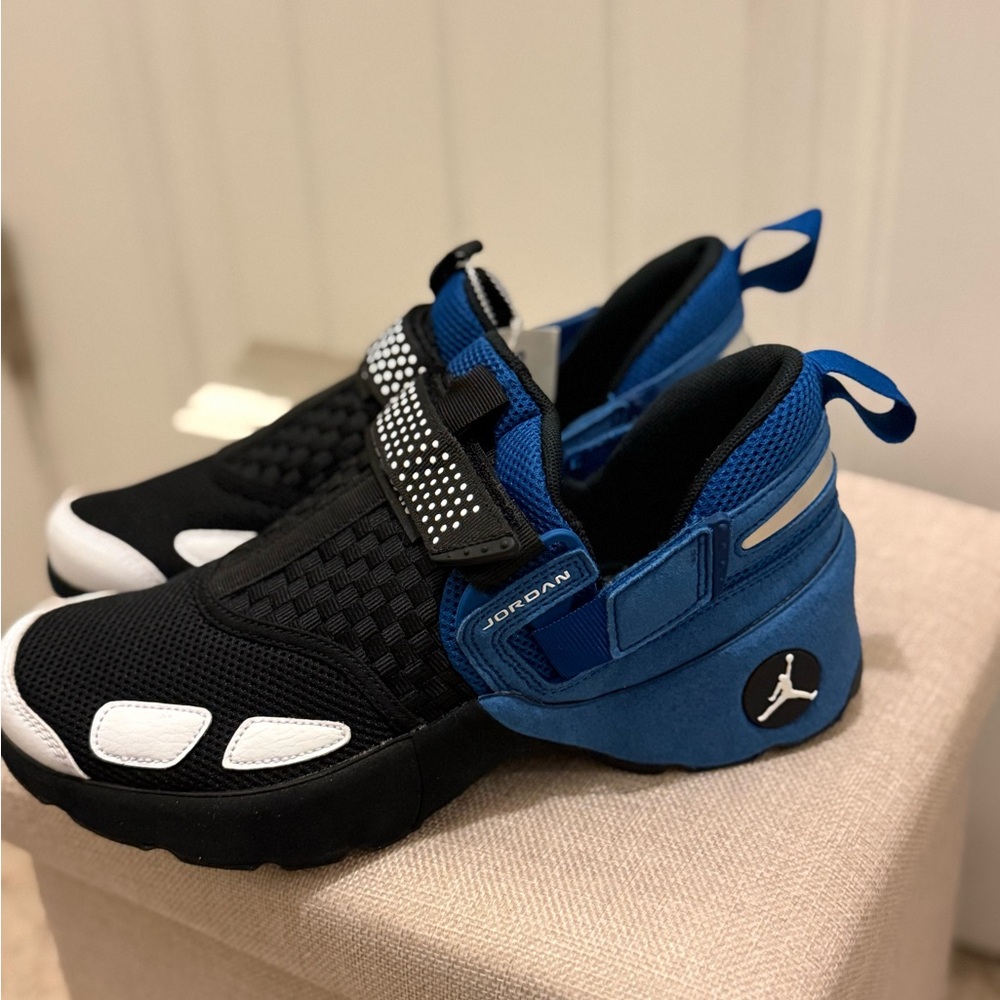Jordan Kids' Black and Blue Slip-On Sneakers
